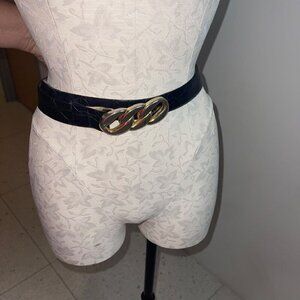Arrivanto Vintage Womens Belt Size M Black Buckle Croc Embossed Calf Leather